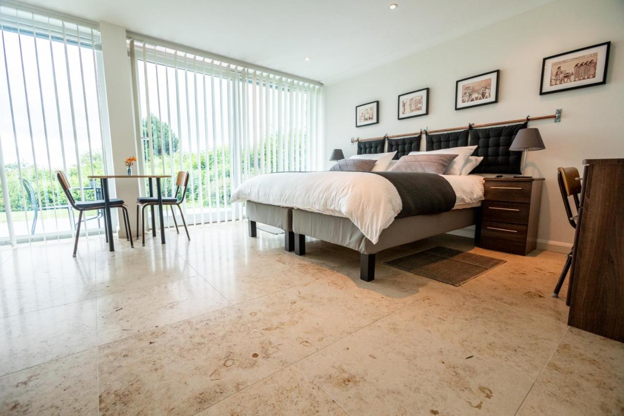 Ecton House Bed and Breakfast Newport  Buitenkant foto