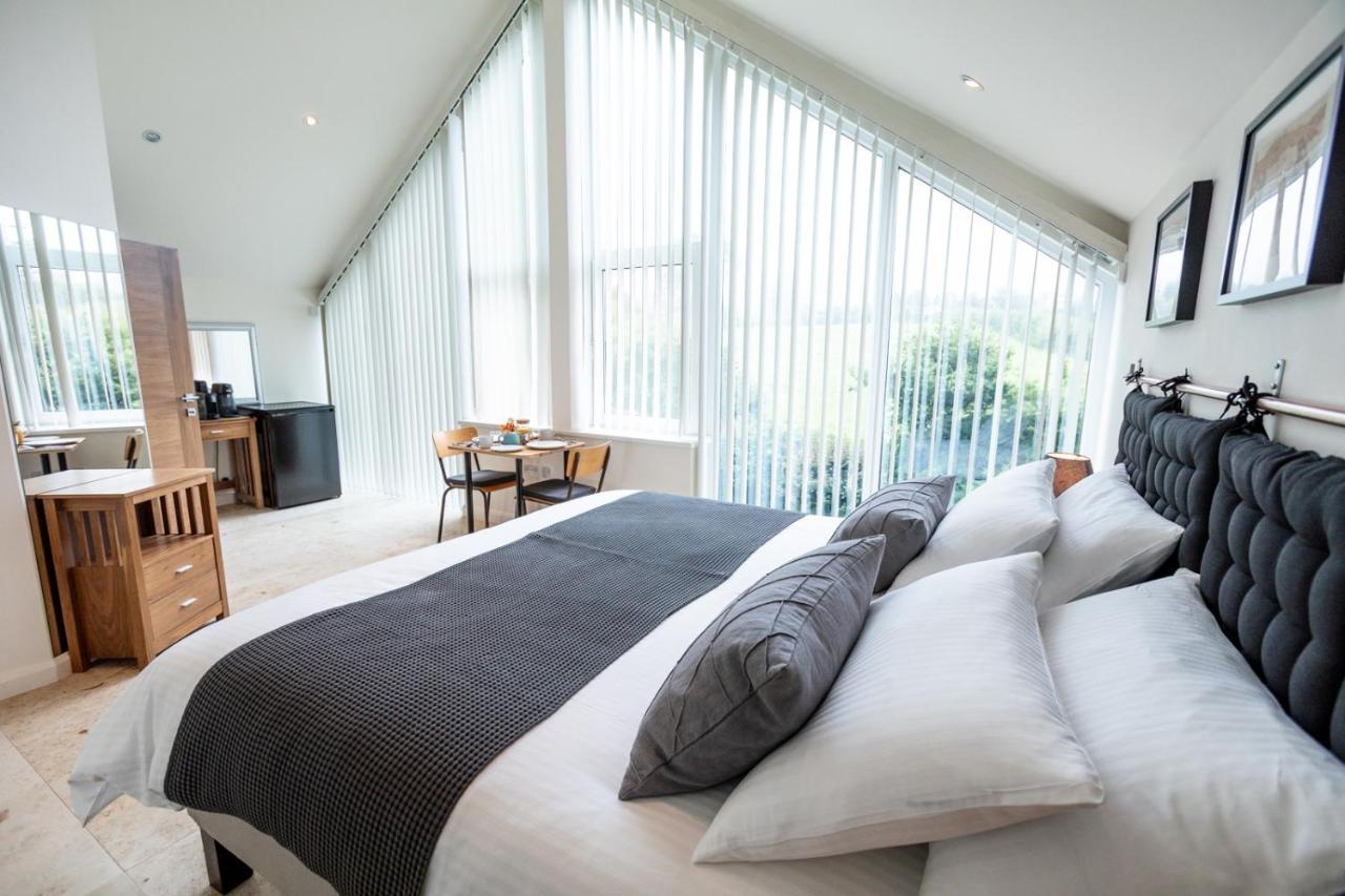 Ecton House Bed and Breakfast Newport  Buitenkant foto